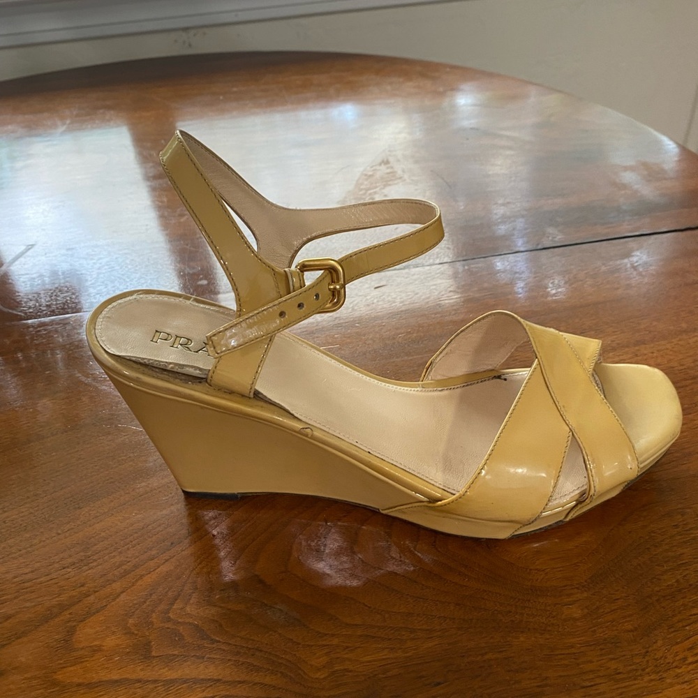 PRADA Patent Leather Wedge Sandals EU 42/US 10 - Picture 5 of 9